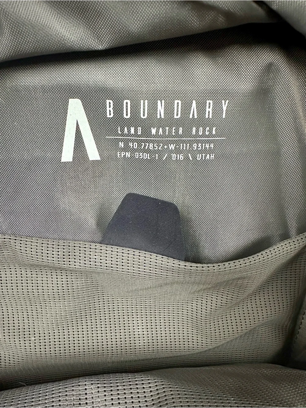 BOUNDARY Land Water Rock Convertible Travel Backpack Shoulder Bag Black